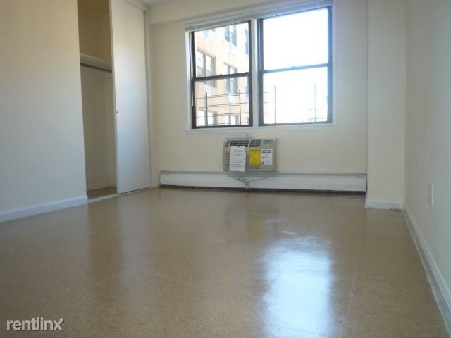 Primary Photo - 9840 57th Ave