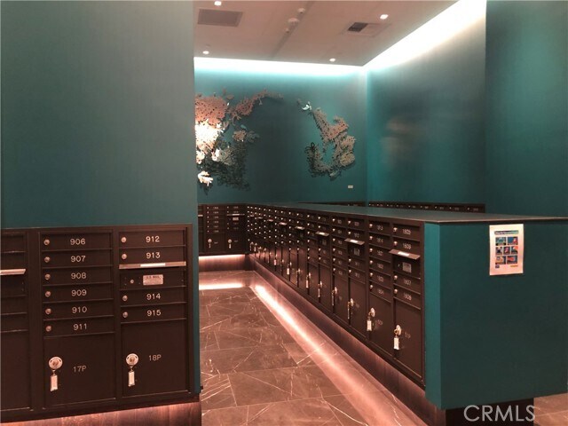 Foto del edificio - 400 S Broadway