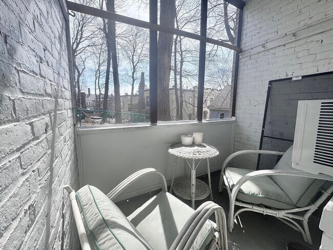 Foto del edificio - 354 Tappan St