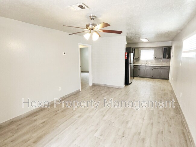 Foto del edificio - 4679 Weaver Rd