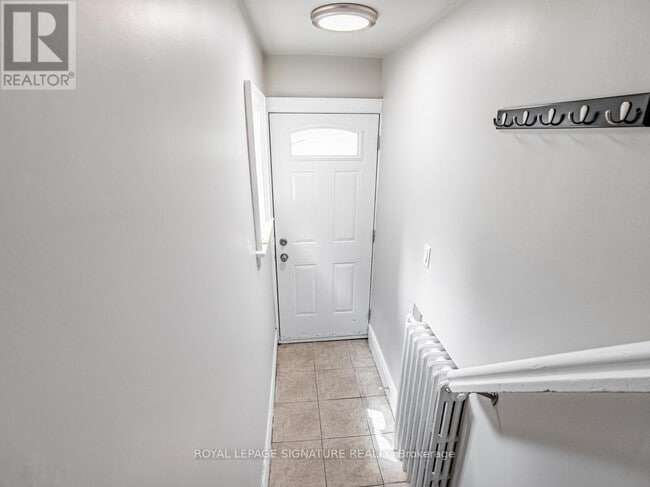 Building Photo - 229 Winona Dr