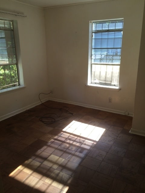 Building Photo - 2751 Looney St