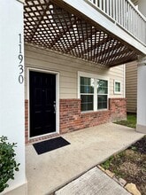 Building Photo - 11930 Jelicoe Dr