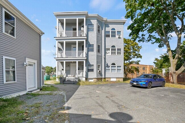 Building Photo - 87 Broad St