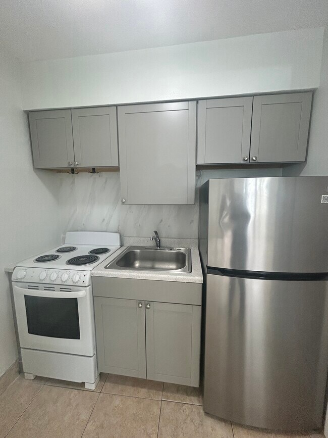 Foto del edificio - 7511 Venetian St