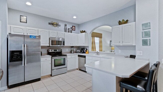 Building Photo - 2644 Daulby St