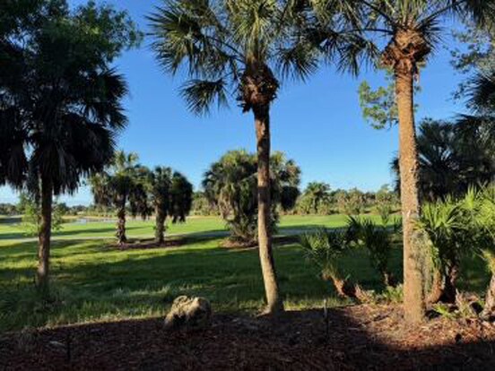 Foto del edificio - 9142 Cherry Oaks Ln