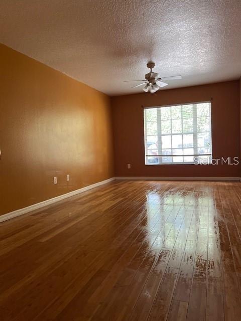 Building Photo - 8434 Quarter Horse Dr