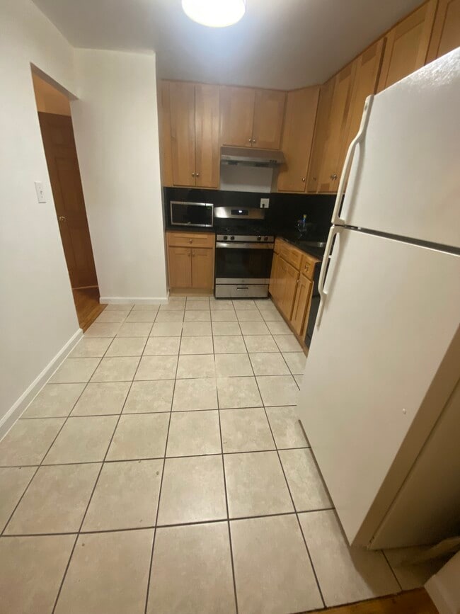 Foto del edificio - 8340 Talbot St