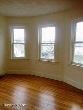 Building Photo - 179 Ledge St