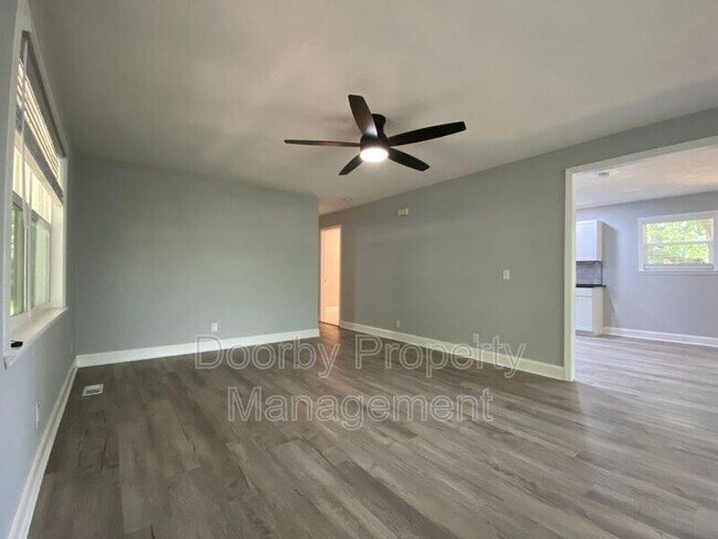 Foto del edificio - 405 Dempsey Ln