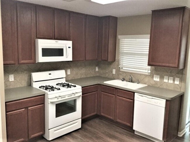 Foto del edificio - 29315 Forest Floor Ln