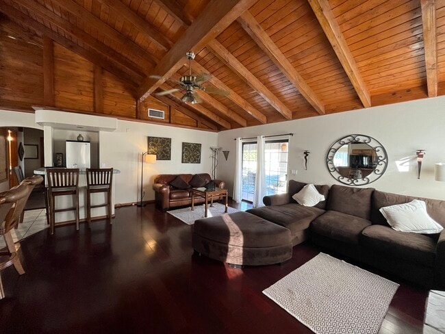 Foto del edificio - 2760 Inverness Dr