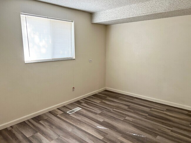 Bedroom 1 - 1454 S Richards St