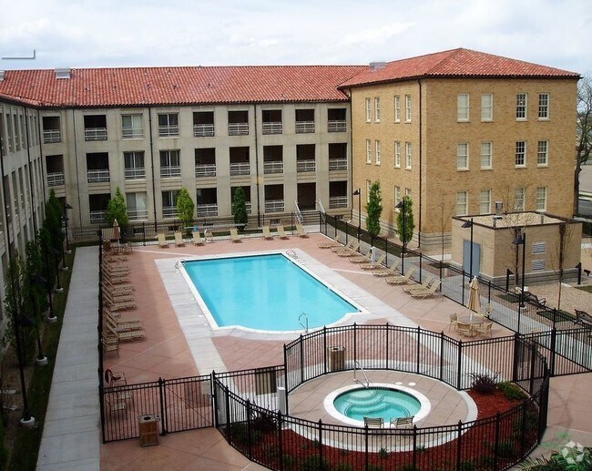2 Bedroom Apartments under 1,200 in Denver CO