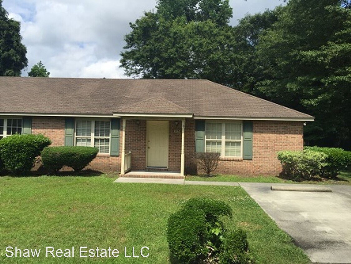 2 br, 1 bath House 211 Beasley Road House Rental in Wilmington, NC