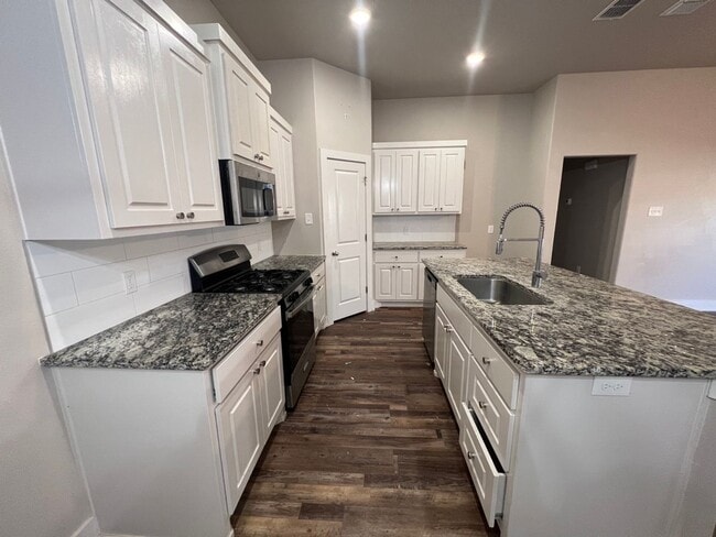 Building Photo - 1404 17th St