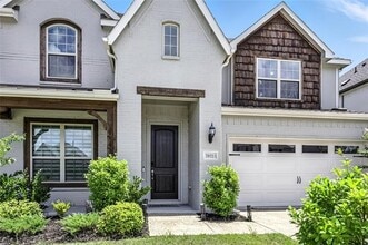 Building Photo - 2021 Celebration Ln