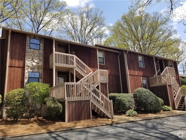 Building Photo - 601 Aspen Place