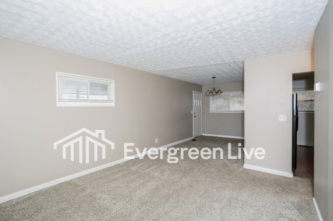 Building Photo - 8771 Desoto Dr