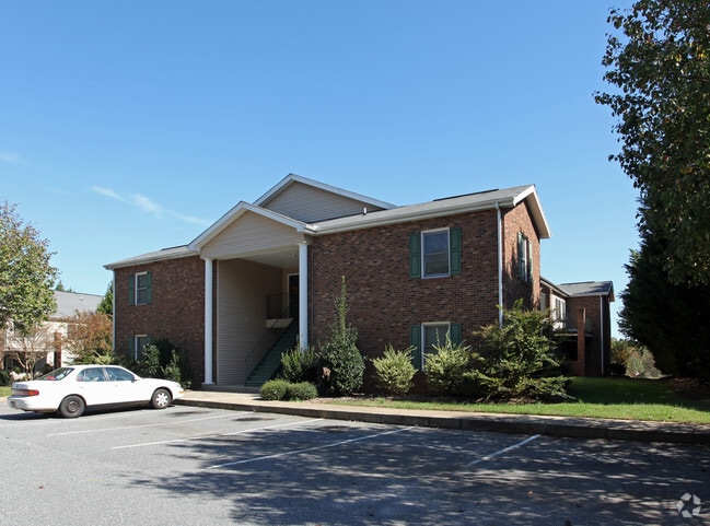 Catawba Place Apartments Hickory Nc Building Photo Catawba Place Apartments