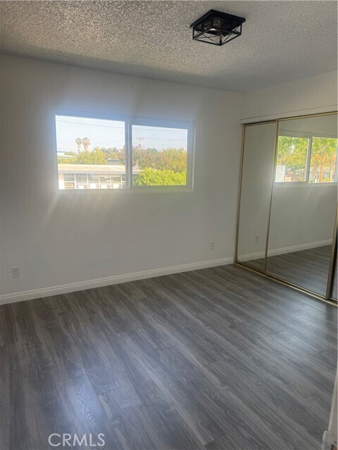 Foto del edificio - 6831 Toler Ave
