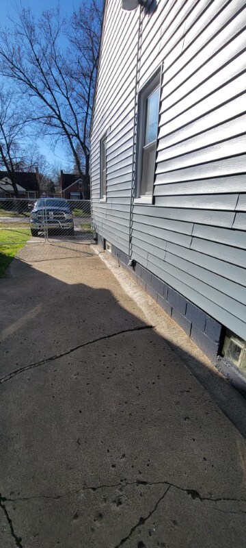 Foto del edificio - 17368 Patton St