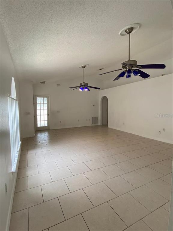 Foto del edificio - 6867 Belmar Dr