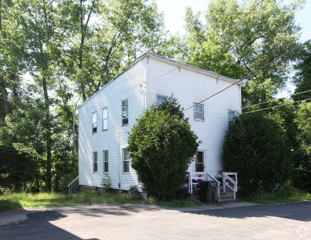 Primary Photo - 32-38 Old Roberts St