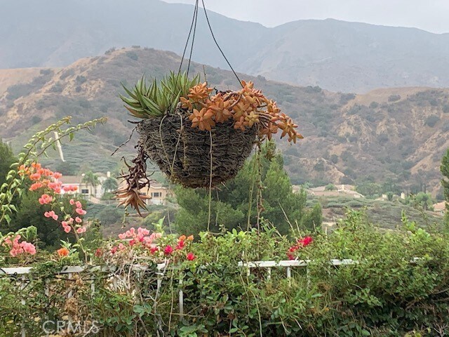 Foto del edificio - 3350 Deaver Dr