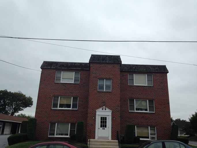 Primary Photo - 440 Church St