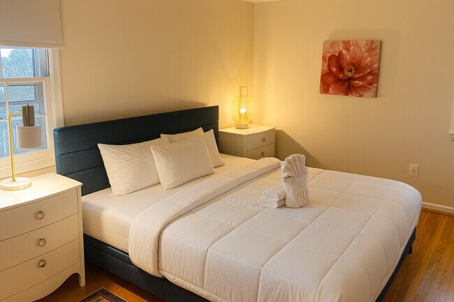 Foto del edificio - 1937 Woodford Rd