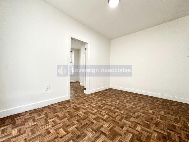 Building Photo - 529 W 151st St