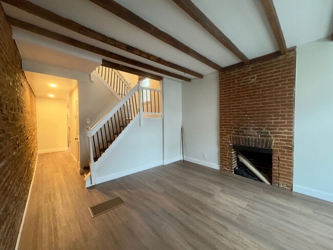 Foto del edificio - Charming 2 Bedroom/2 Bathroom Townhome in Barre Circle, MD!