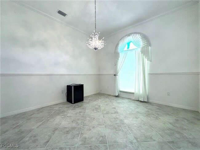 Building Photo - 14791 Royal Oak Ct