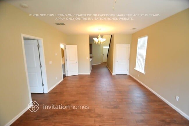Building Photo - 3755 Santa Rosa Way