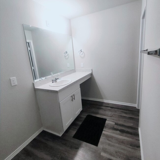 Building Photo - 6122 Scott Way