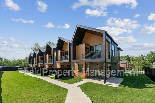 Photo - 1609 Pulaski St House