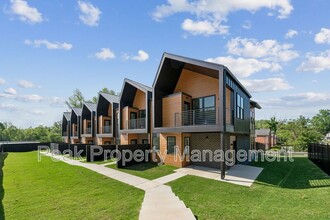 Building Photo - 1609 Pulaski St