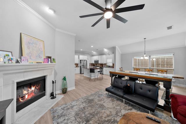 Foto del edificio - 674 Burr Oak Dr