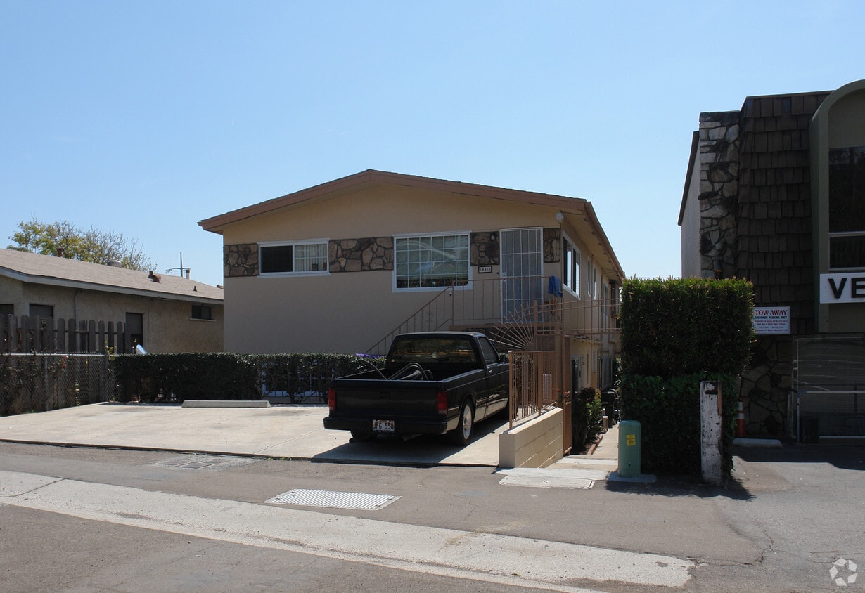 Building Photo - 5445 Mildred St