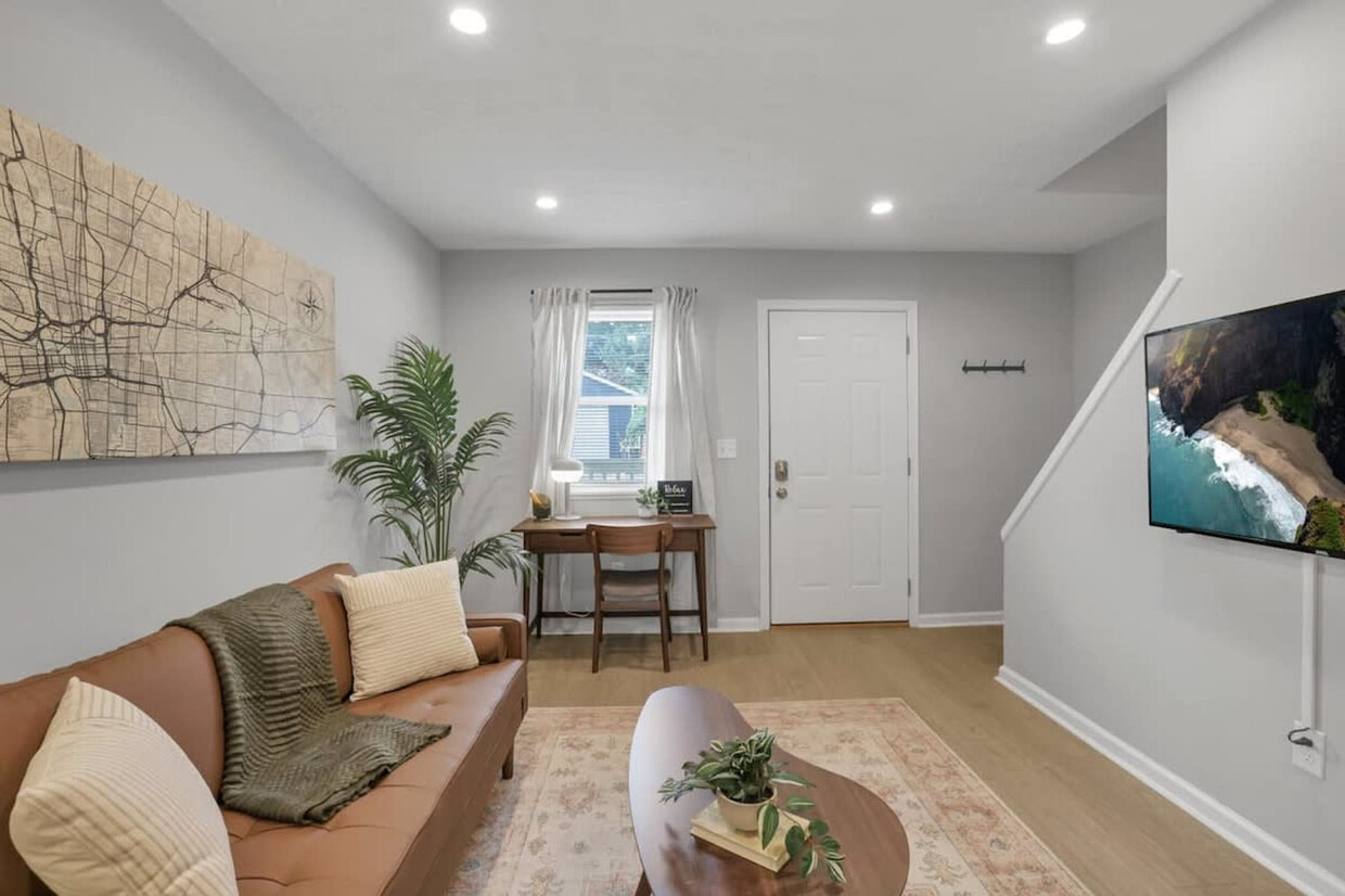Foto principal - 380 Forest St