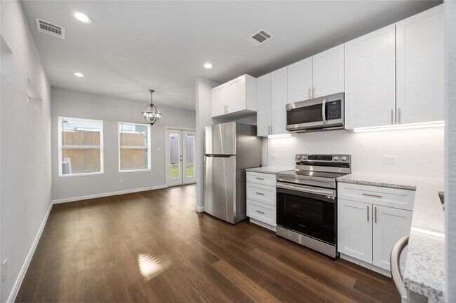 Foto del edificio - 4938 Paradigm Ln