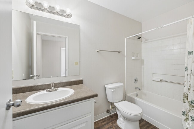 The Del Mar 3BR, 2BA - 1,188SF - Second Bathroom - Arnada Pointe