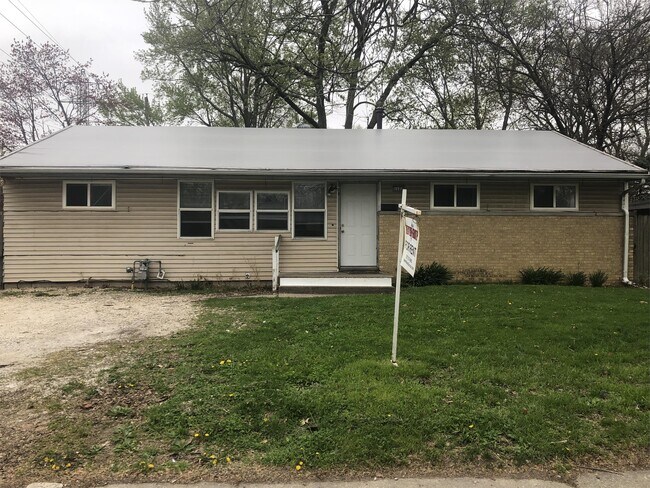 Building Photo - 1122 W Bradley Ave