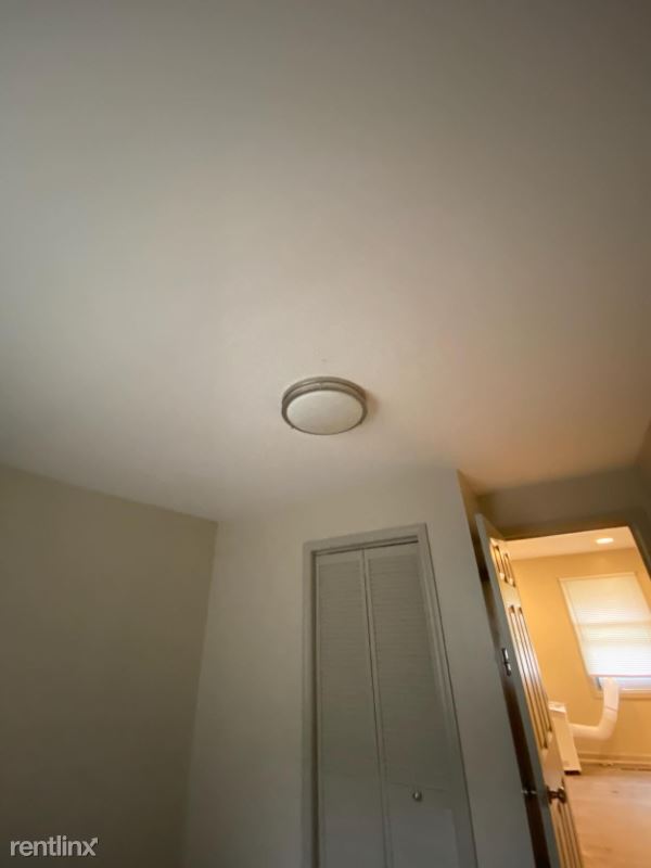 Building Photo - 2 br, 1 bath House - 4455 Crittenden