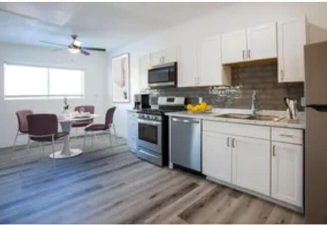 Interior Photo - Vertical North Apartments