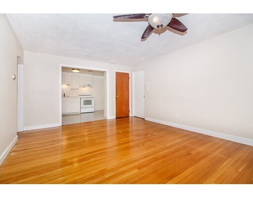 Building Photo - 35 Montvale Ave