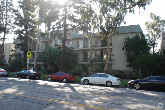 Building Photo - 400 S La Fayette Park Pl
