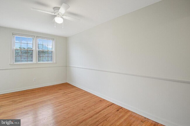Building Photo - 505 Stratford Rd